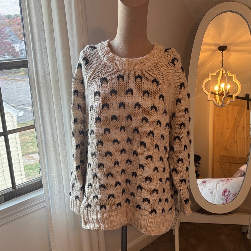 H&M Black and Cream Knit Crew Neck Sweater